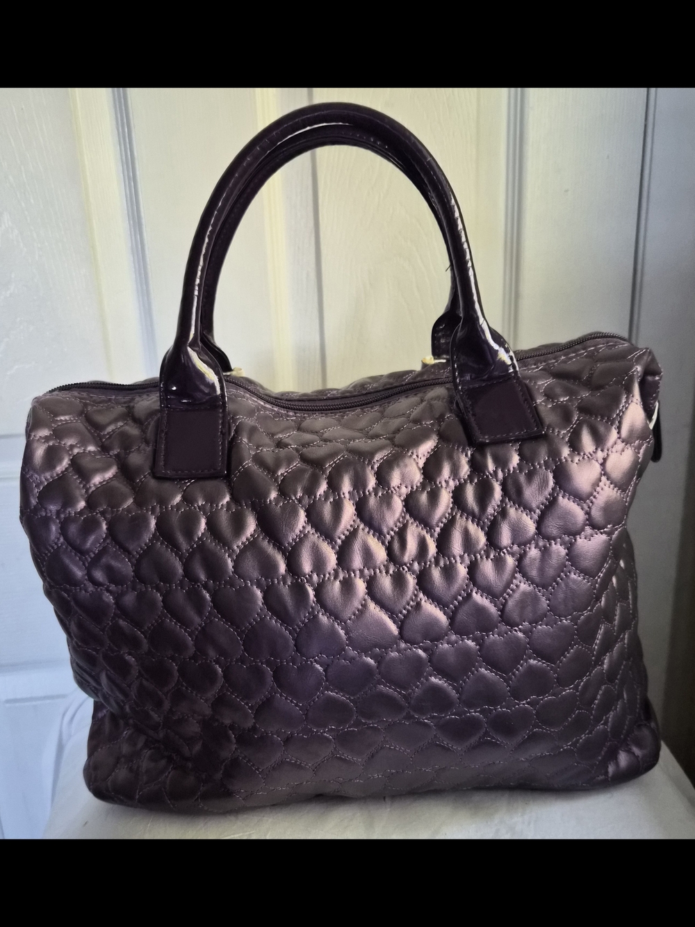 Vintage 2012 Justin Bieber Metallic Plum Quilted Tote with Cream Trim - Picture 2 of 6